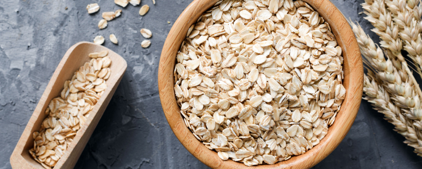 Old fashion oats in a bowl to make an apple crisp.  