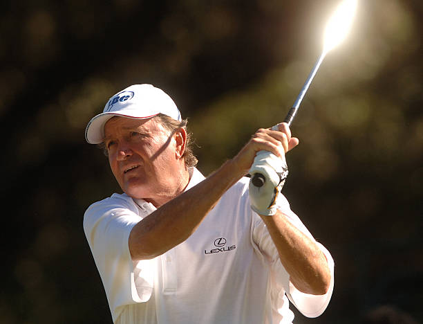 Raymond Floyd hits from the 18th tee during the first round of the Champion's TOUR 2005 SBC Championship at Oak Hills Country Club in San Antonio,...