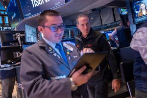 Stock market today: Wall Street barely budges as GM’s best day in years offsets GE Aerospace tumble